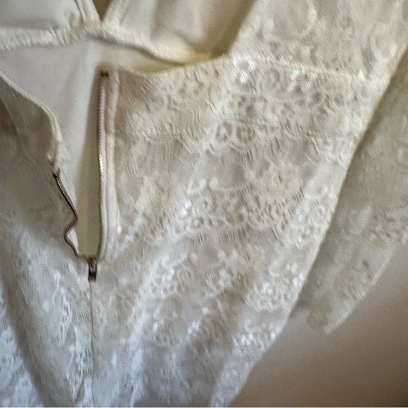 Akira Chicago Red Label White Lace Long Sleeve Low Cut Mini Dress - Picture 4 of 6